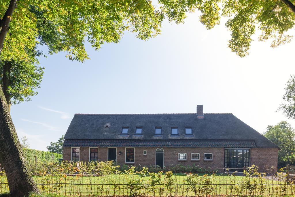 Bed & Breakfast Karakter Den Dungen Стая снимка